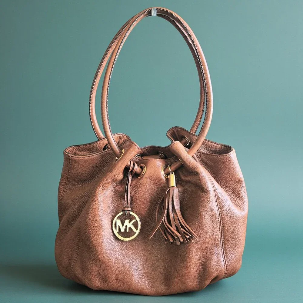 MICHAEL KORS Astor Ring Hobo Bag
